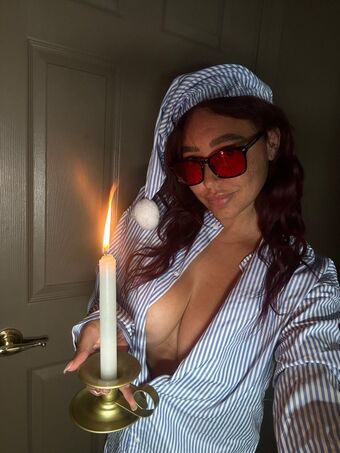 Emily Che Nude Leaks OnlyFans Photo 18