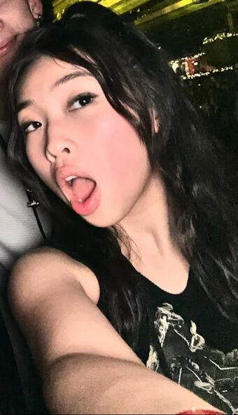 Emmy Liu-Wang Nude Leaks OnlyFans Photo 2