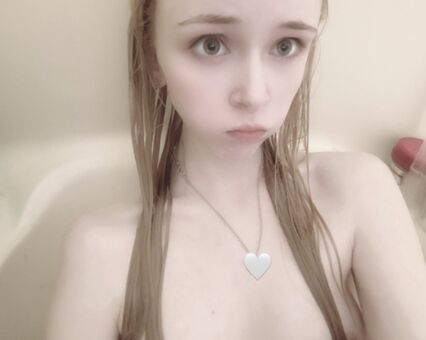 evieleafie Nude Leaks OnlyFans Photo 12