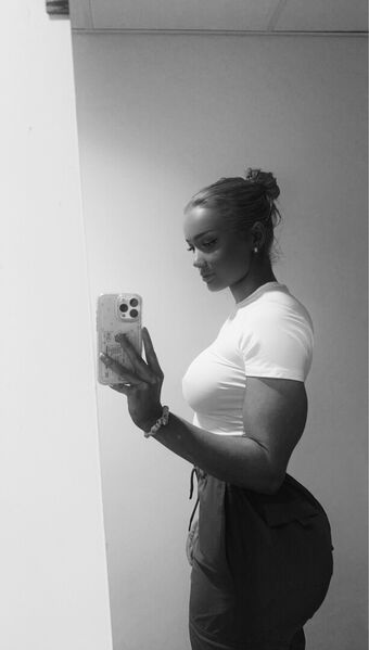 heleneelises/ Helene Elise Strom/ helenees Nude Leaks OnlyFans Photo 3