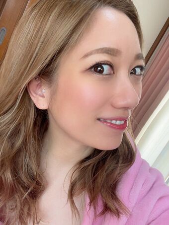 Higashi Rin Nude Leaks OnlyFans Photo 1