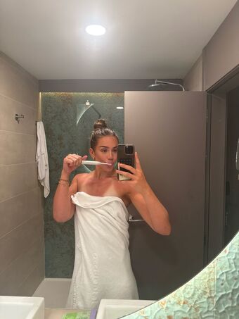 Holly Aitchison Nude Leaks OnlyFans Photo 4