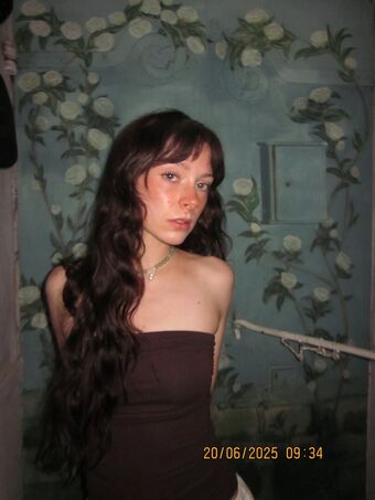 Holly Humberstone Nude Leaks OnlyFans Photo 11