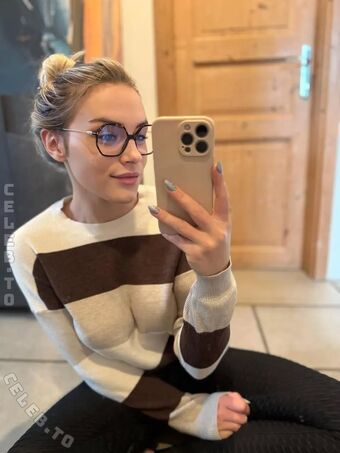 juicy_marry Nude Leaks OnlyFans Photo 25