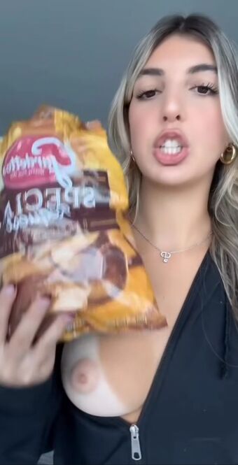 lylaa_lane Nude Leaks OnlyFans Photo 13