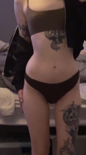 Iceinmyblood00 Nude Leaks OnlyFans Photo 13