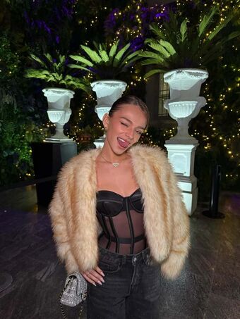 Jenni Serpi Nude Leaks OnlyFans Photo 9