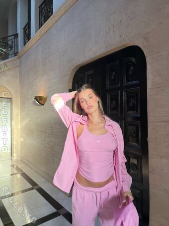 Joy Corrigan Nude Leaks OnlyFans Photo 476