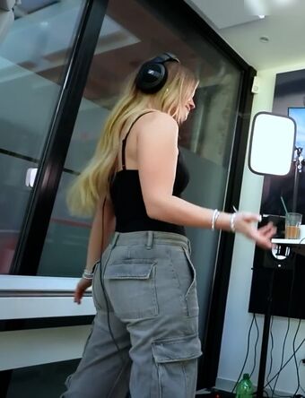 Julia Beautx Nude Leaks OnlyFans Photo 375