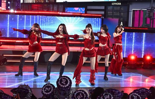 Kazuha Nakamura 中村 一葉 | LESSERAFIM Nude Leaks OnlyFans Photo 23