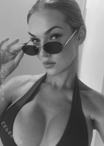 Laraa08 Nude Leaks OnlyFans Photo 31