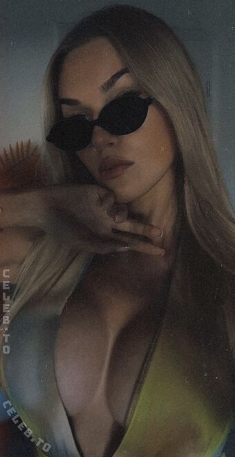 Laraa08 Nude Leaks OnlyFans Photo 33