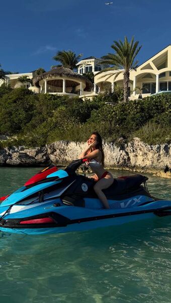 Lea Elui Nude Leaks OnlyFans Photo 372