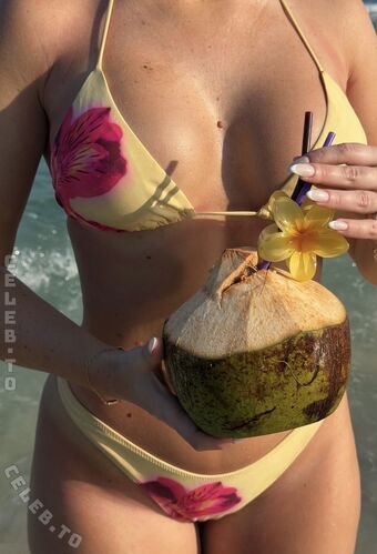 liv.yah Nude Leaks OnlyFans Photo 90