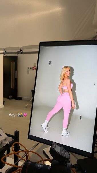 Lucycombe Nude Leaks OnlyFans Photo 107