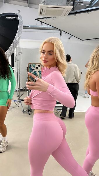 Lucycombe Nude Leaks OnlyFans Photo 105