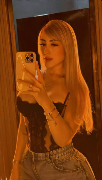 camilarroyav25 Nude Leaks OnlyFans Photo 40