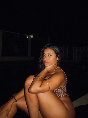 Meazenha Nude Leaks OnlyFans Photo 5