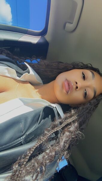 Nia Simone Nude Leaks OnlyFans Photo 43