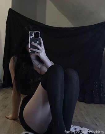 Milky Kitty Nude Leaks OnlyFans Photo 11