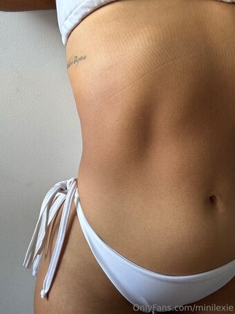 minilexie Nude Leaks OnlyFans Photo 17