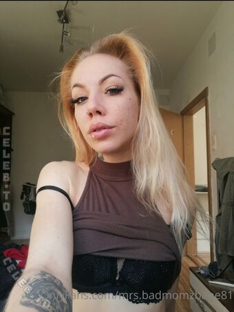 Mrs.badmomzbabe Nude Leaks OnlyFans Photo 1
