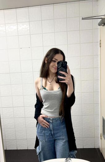 nikitaeve05 Nude Leaks OnlyFans Photo 5