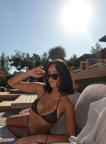 Pelin Akil Nude Leaks OnlyFans Photo 68