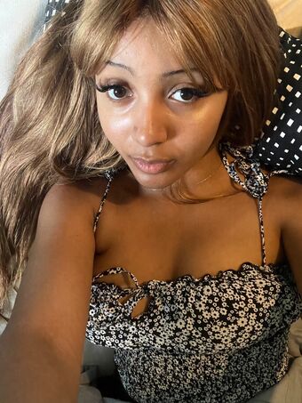 PinkPantheress Nude Leaks OnlyFans Photo 107