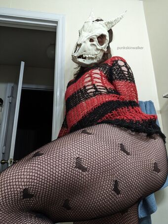 Punkskinwalker Nude Leaks OnlyFans Photo 24