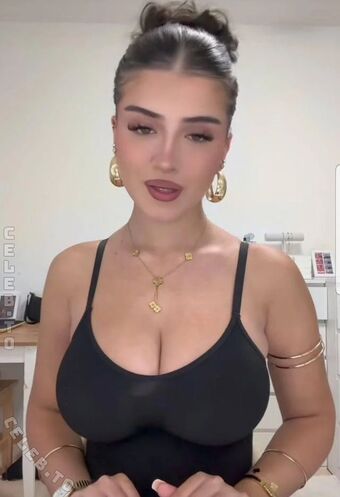 Shathi Nude Leaks OnlyFans Photo 13