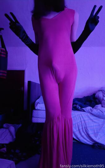 silkiemoth95 Nude Leaks OnlyFans Photo 29