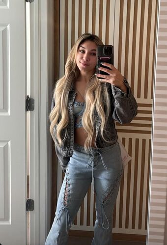 Thea Hail Nude Leaks OnlyFans Photo 170