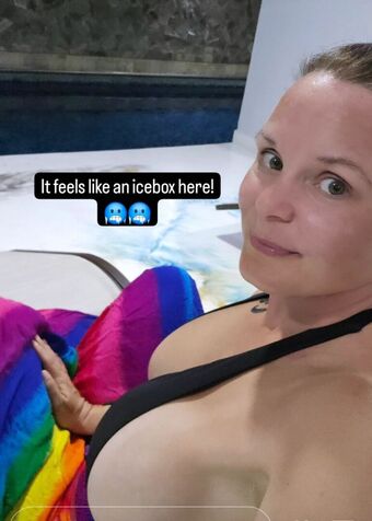 wrldtraveler1632 Nude Leaks OnlyFans Photo 2