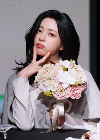 Yuna - ITZY (유나, Shin Yu Na) Nude Leaks OnlyFans Photo 49