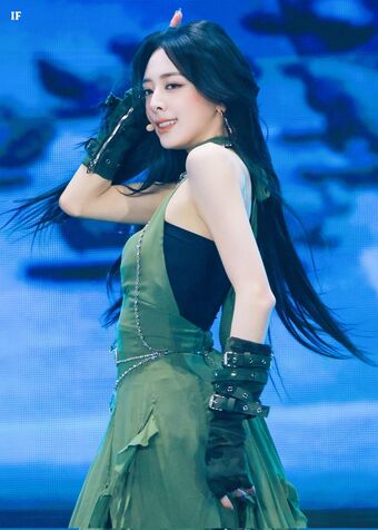 Yuna - ITZY (유나, Shin Yu Na) Nude Leaks OnlyFans Photo 43