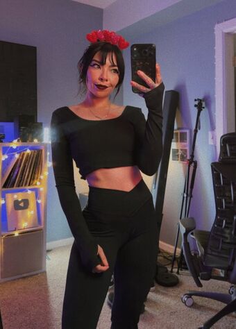 AileenSenpaiReacts Nude Leaks OnlyFans Photo 74