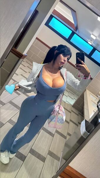 Alondra Roi Nude Leaks OnlyFans Photo 100