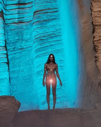 Amy Lily Nude Leaks OnlyFans Photo 35