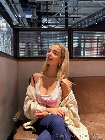 Amy Reynolds Nude Leaks OnlyFans Photo 71