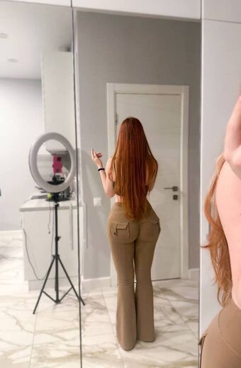 Anastasia Strukova Nude Leaks OnlyFans Photo 17