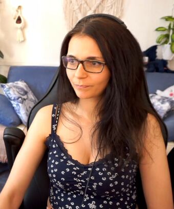 Tania Derveaux Nude Leaks OnlyFans Photo 36