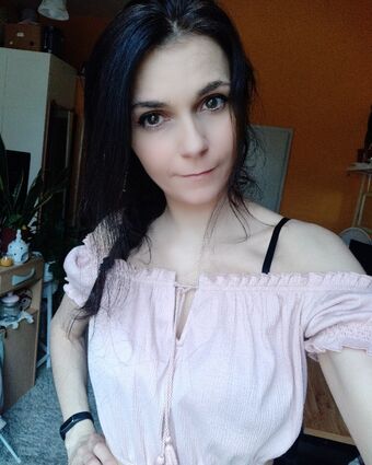 Tania Derveaux Nude Leaks OnlyFans Photo 39