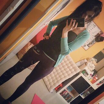 Tania Derveaux Nude Leaks OnlyFans Photo 38