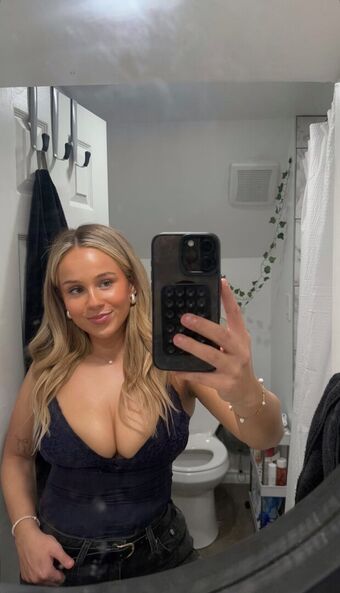 Ava Ludwar Nude Leaks OnlyFans Photo 31