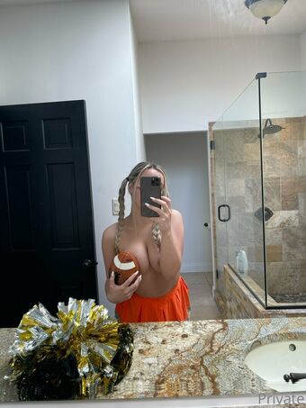 azra_lifts Nude Leaks OnlyFans Photo 20