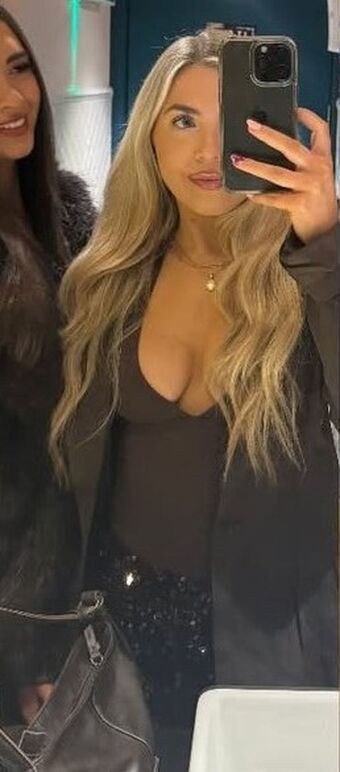 Beth Tucker Nude Leaks OnlyFans Photo 101