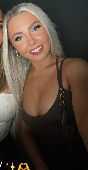 Beth Tucker Nude Leaks OnlyFans Photo 94