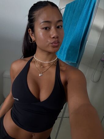 Bianca Recidocruz Nude Leaks OnlyFans Photo 5