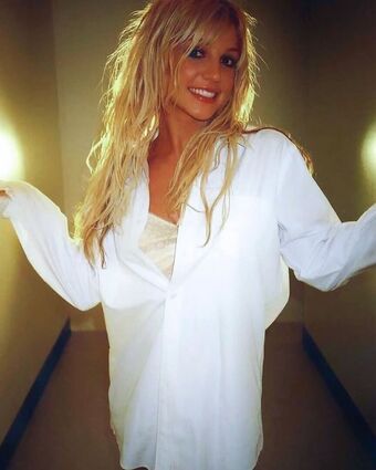 Britney Spears Nude Leaks OnlyFans Photo 237
